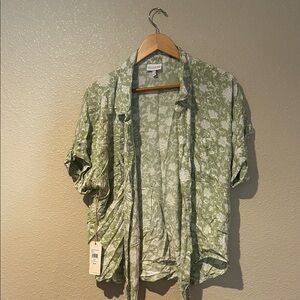 Shyanne Light Green Floral Tie-Front Blouse